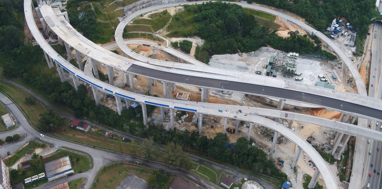 SUKE Expressway Elevated Viaducts Gallery Image 3